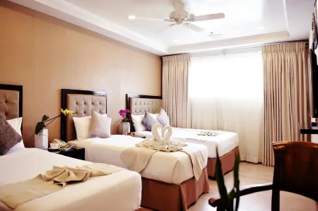 Aura One Hotel