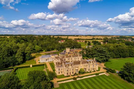 Rushton Hall Hotel and Spa Отели в г. Кеттеринг