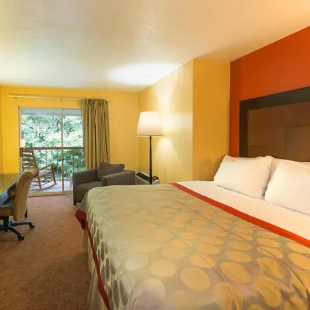 Ramada by Wyndham Maggie Valley