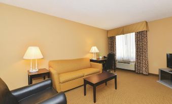 Best Western Plus Lafayette Hotel University Area