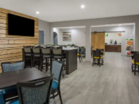 Quality Inn & Suites Roanoke - Fort Worth North Hoteles en Northlake