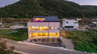 Yeonhuijae Kids Pool Villa Naewonsa Hotels near Pyeongsan Bookstore
