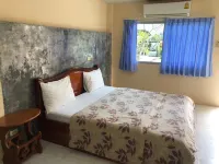 Ratchaphruek Resort Hotel di Lopburi