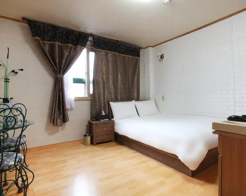 Seogwipo Handu Motel Hotel dekat Museum Kerang Dunia