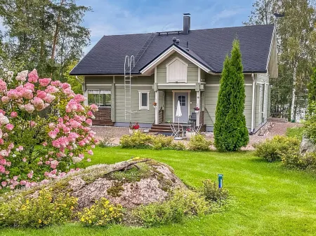 Huvila Ferdinand Отели в г. Pyhtaa