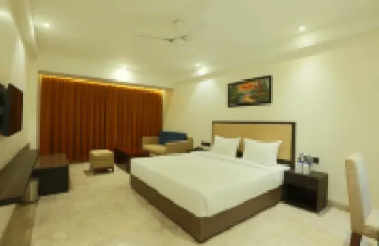 Centrum Hotel by Brijwasi