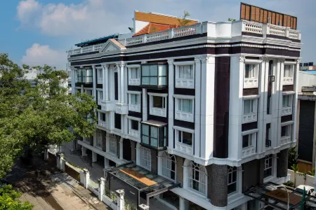 Rathna Residency - Near US Consulate