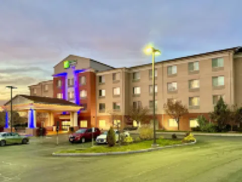 Holiday Inn Express & Suites DEWITT (SYRACUSE) by IHG Hotels in DeWitt