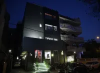 Aura44 Hotels in Janakpuri