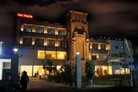 Shiva Inn Hotels near Shiv Mandir Ghasidev Chowk