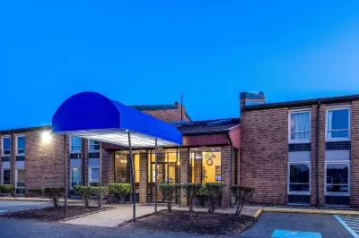 Days Inn Manassas / I-66 2 Silos Brewing Co附近的飯店