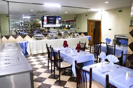 Hotel Hayatt Отели рядом с достопримечательностью «Olympic Stadium»