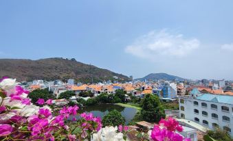 Sun Lake Hotel