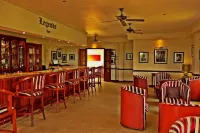 Sovereign Hotel - С баром