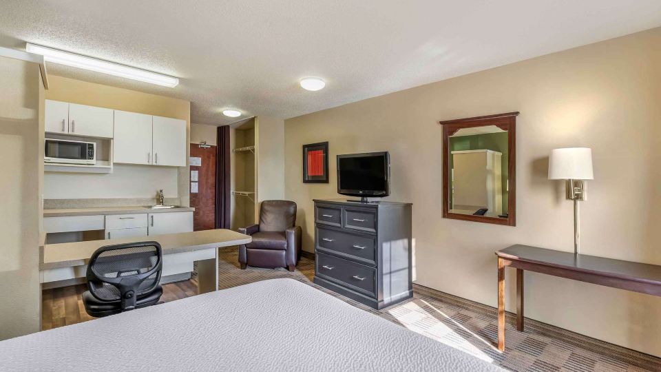 Extended Stay America Select Suites - Chicago - Downers Grove