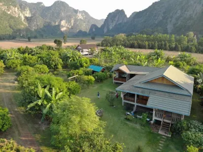 บ้านชายเขา โฮมสเตย์​ -​ Baan Chai Khao Home Stay