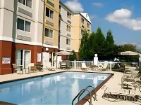 Spark by Hilton Kannapolis - Swimmingpools