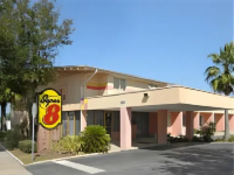 Super 8 by Wyndham Melbourne Hotels in Melbourne