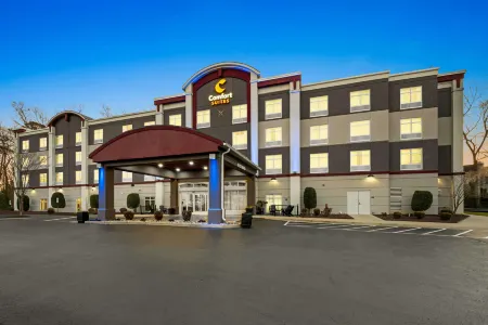 Comfort Suites Williamsburg Historic Area Отели рядом с достопримечательностью «Уильям & Мэри»