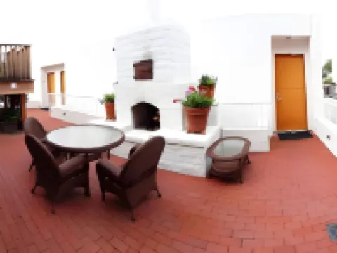 Tally Ho Inn Hotels in Pebble Beach