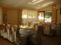 Hotel Bliss ブカレスト・モール周辺のホテル