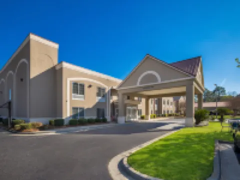 Red Roof Inn & Suites Albany, GA Hotels in Dougherty County