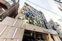 Sinchon Champus - parking