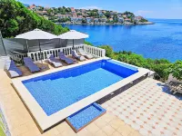 Snježana - Pools