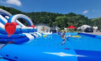 Yangpyeong Eco Igloo Glamping (Tropical Botanical Garden)