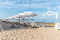 Alean Family  Doville Hotel - 5-Star