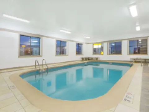 Super 8 by Wyndham Fairfield Hotels in Fairfield