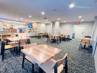 AmericInn by Wyndham Glendale/Milwaukee Hotels in Glendale