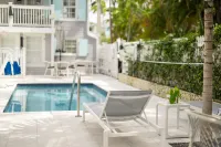 Fitch Lodge - Key West Historic Inns - Pools