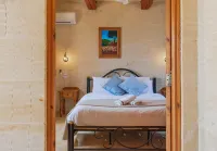 Ta Danjela 4 Bedroom Villa with Private Pool Hotels near Calypso Cave
