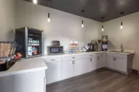 Ramada by Wyndham Studio Suites Dothan - breakfast
