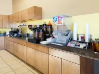 Super 8 by Wyndham Carroll Hotels in Carroll