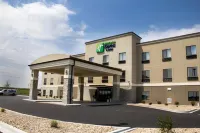 Holiday Inn Express & Suites Sikeston