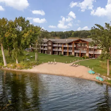Best Western Premier the Lodge on Lake Detroit