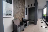 Capital O 93118 Asera Homestay Hotels in Sumbawa