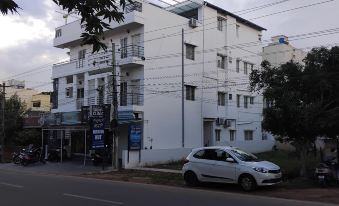 SLV AASHRAYA APARTMENT STAY