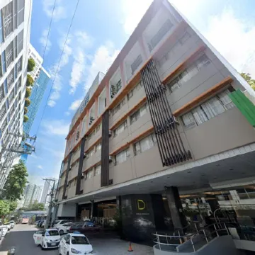 Diamond Suites and Residences