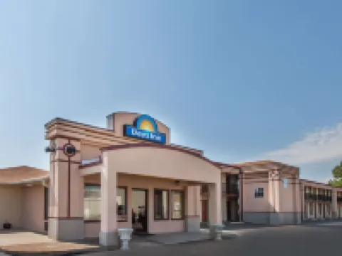 埃爾裡諾溫德姆戴斯飯店 埃爾裡諾住宿飯店