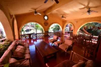 Collection O Casa Bella Hotel Boutique, Cabo San Lucas