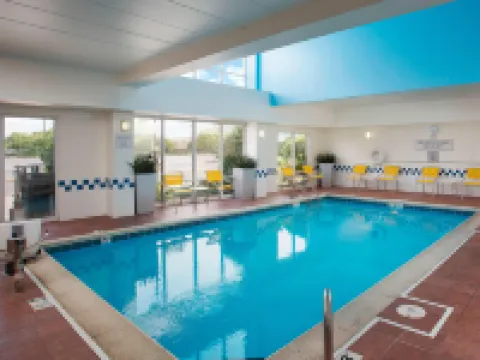 Fairfield Inn & Suites Chicago Midway Airport Hotels in Bedford Park