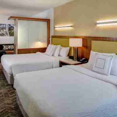 SpringHill Suites Saginaw Rooms