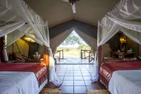 Mbuzi Mawe Serena Camp - parkir