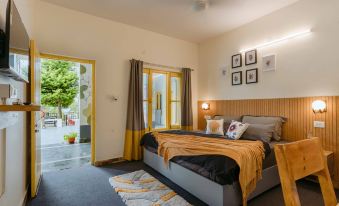 The Hosteller Bir