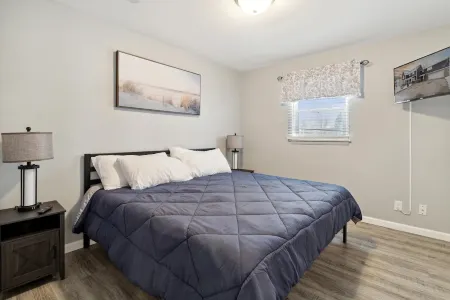 The Pinny City Suite