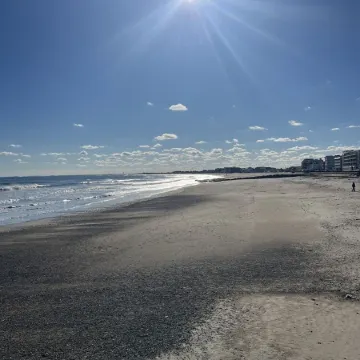 The Great Escape on Hampton Beach. Beach directly across the street.