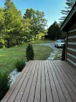 Log Cabin owned by Johnny Cash approx. 30 mins to downtown Nashville. Sleeps 6